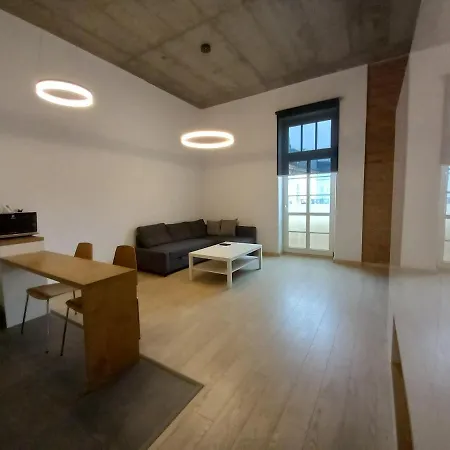 Entrez 4 - Centre Guest house *