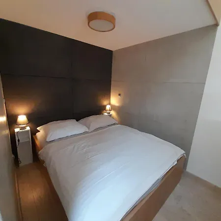 Entrez Bastova - Centre 4* Kassa