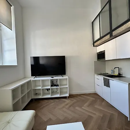 Entrez 4 - Centre בית הארחה *