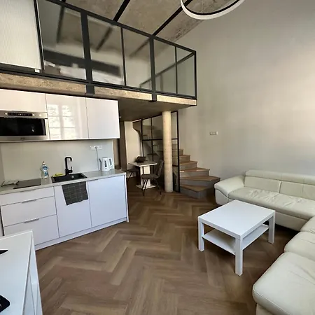 Entrez 4 - Centre * קושיצה