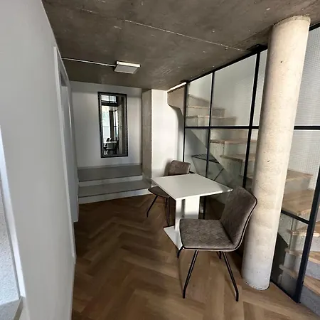 Entrez Bastova - Centre 4*