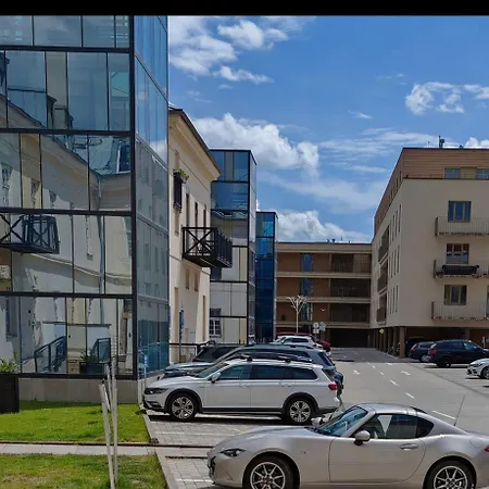 Entrez Bastova - Centre *