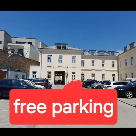 Entrez Baštová - Centre 4*