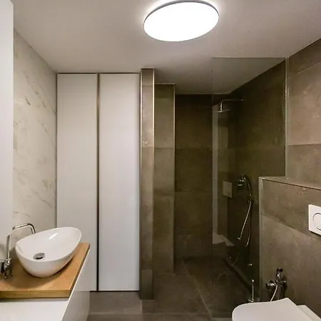 Vendégház Entrez Bastova - Centre 4*