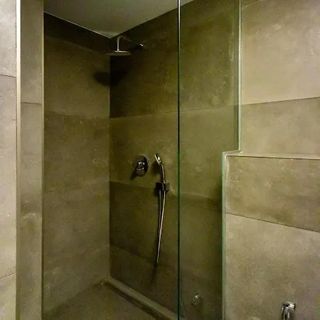 Entrez 4 - Centre Guest house Kosice