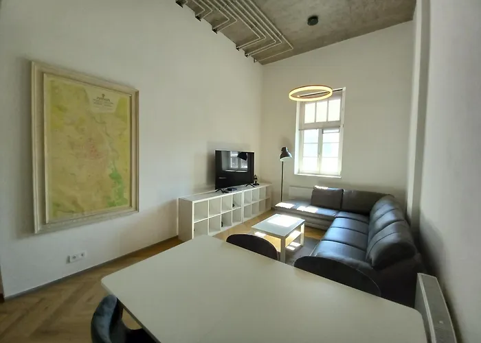 Entrez Bastova - Centre Vendégház