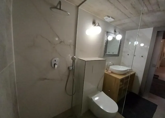 Entrez Bastova - Centre Vendégház 4*