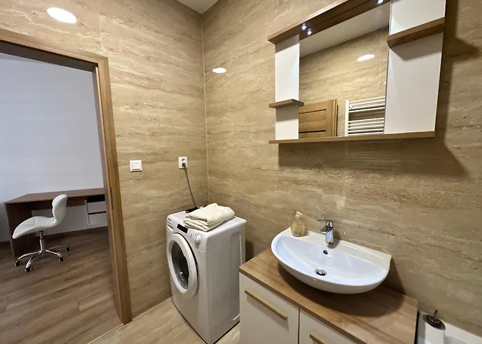 Entrez Bastova - Centre 4*