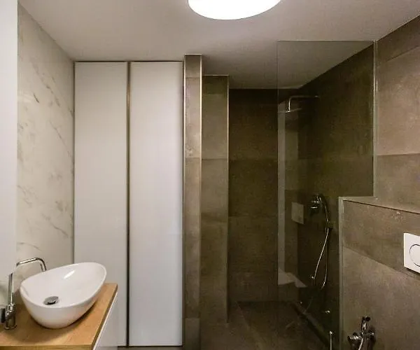 Vendégház Entrez Bastova - Centre 4*